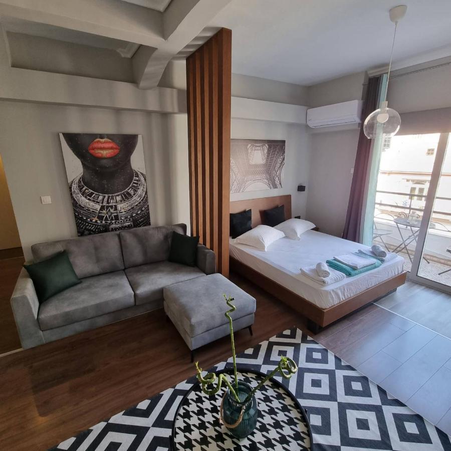 Red Rooms Tsimiski 60 Thessaloniki Buitenkant foto